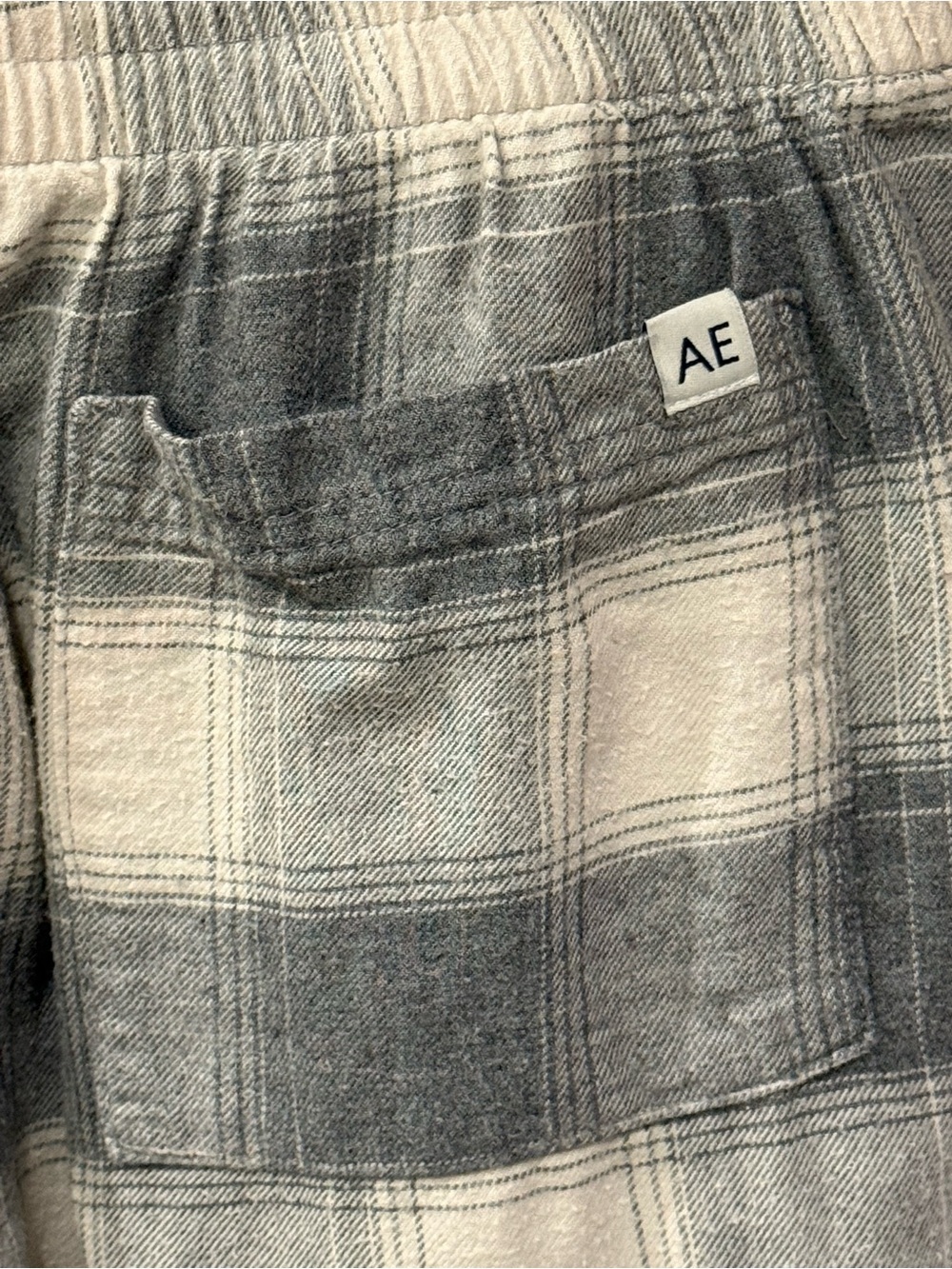 American Eagle Outfitters Gray Plaid Lounge Pants - Picture 4 of 5